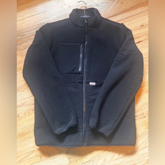 Figs Jackets & Blazers - Figs Women’s On Shift Sherpa Jacket